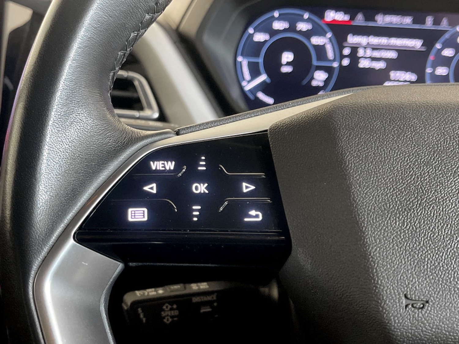 Used Audi Q4 e-tron 2023 for sale - 77422872: Photo 16