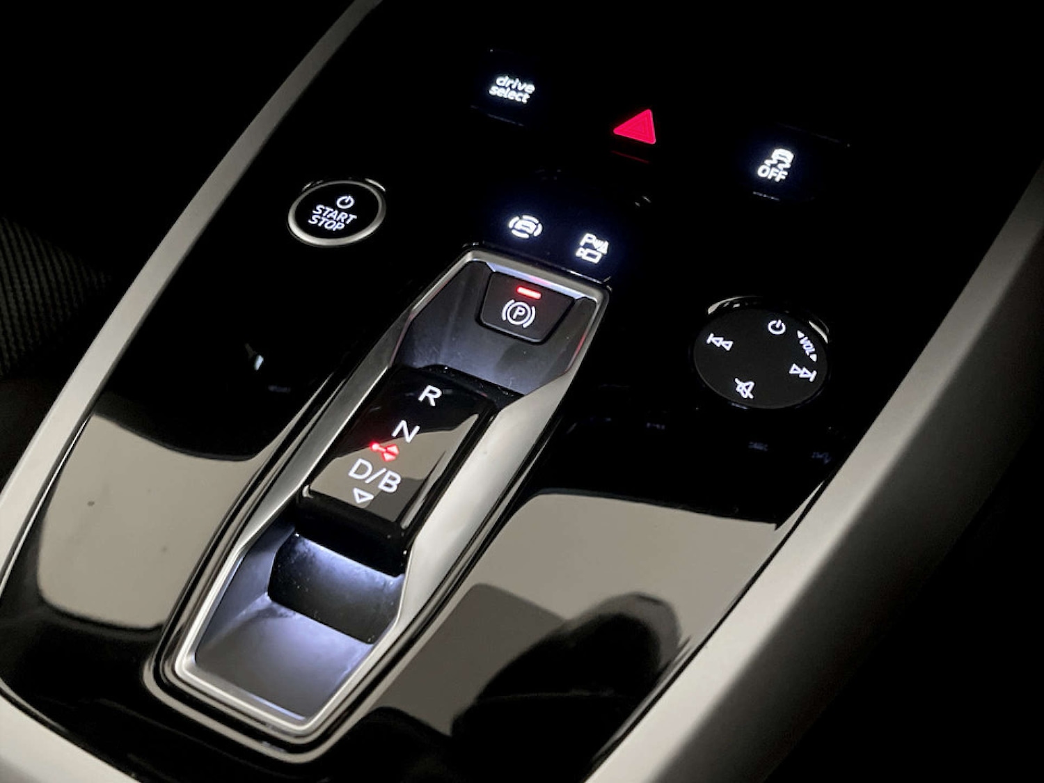 Used Audi Q4 e-tron 2023 for sale - 77422872: Photo 25