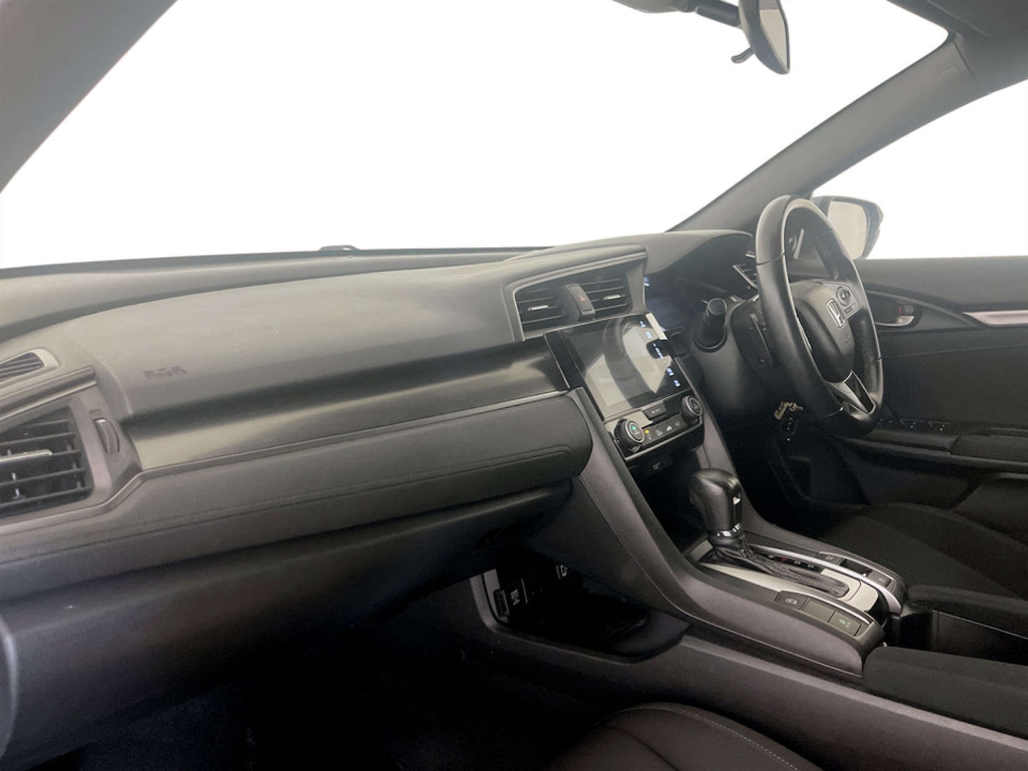 Used Honda Civic 2018 for sale - 77548575: Photo 12