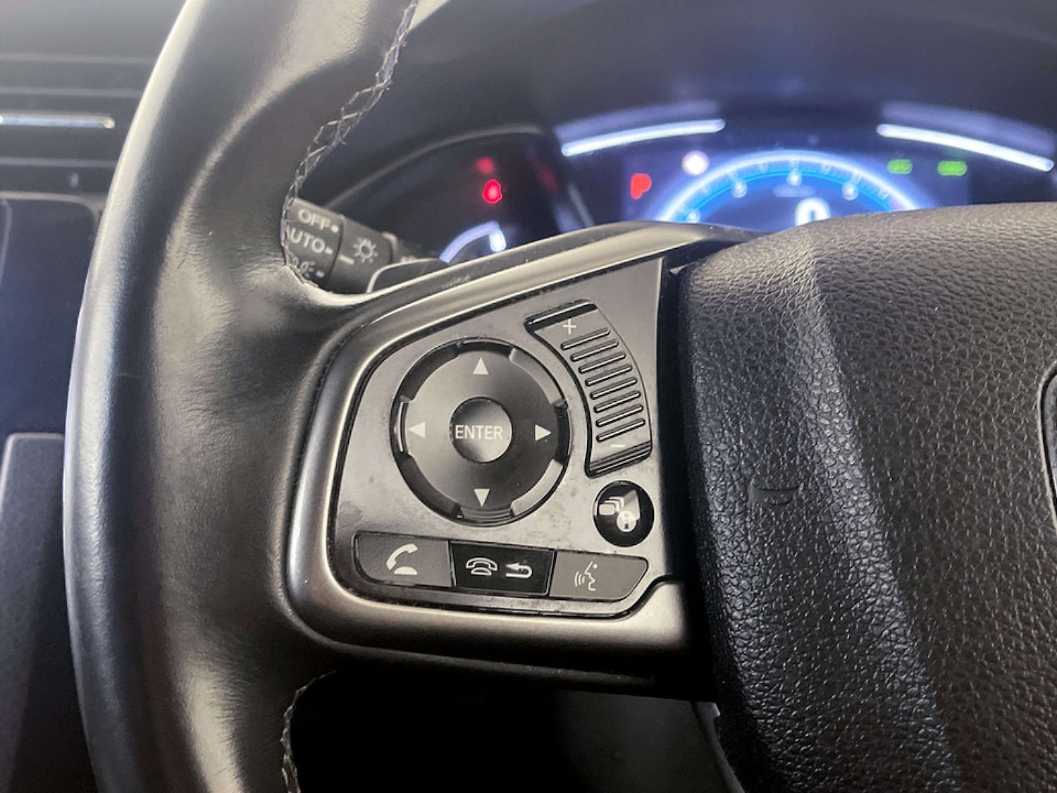 Used Honda Civic 2018 for sale - 77548575: Photo 18