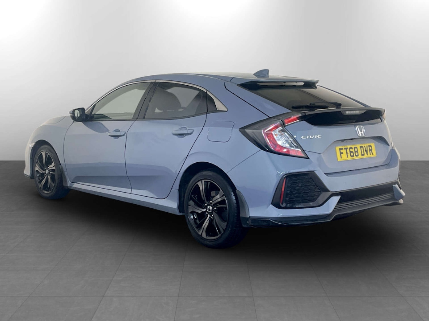 Used Honda Civic 2018 for sale - 77548575: Photo 8