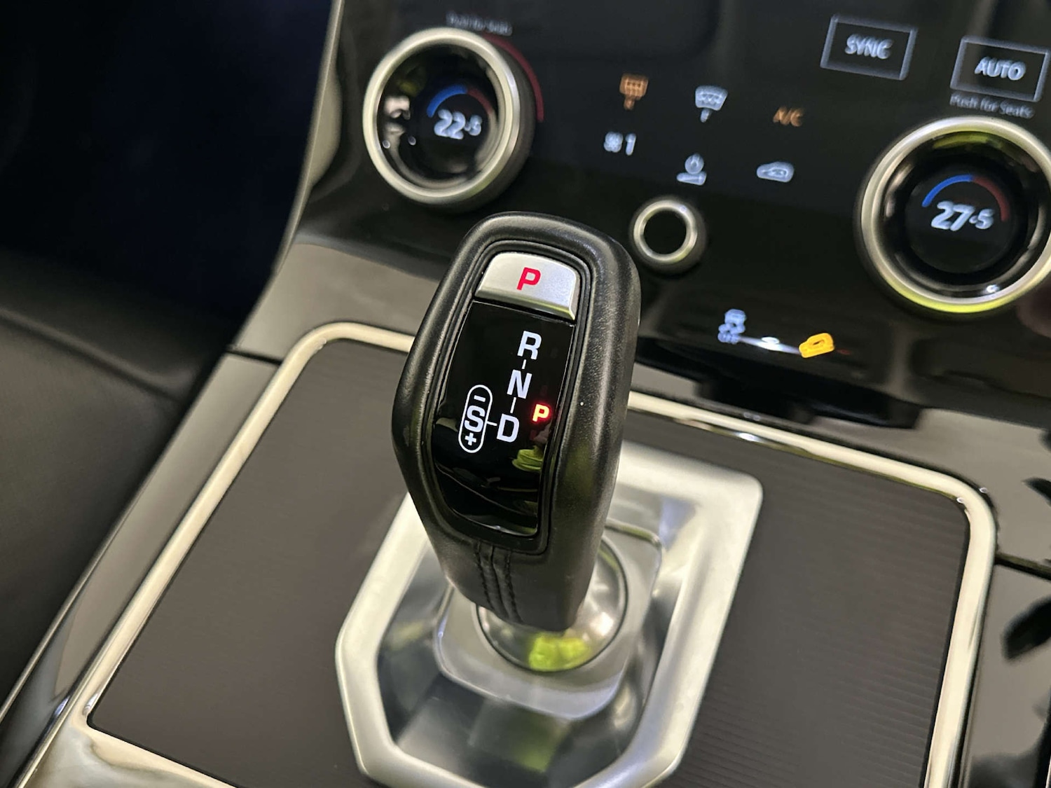 Used Land Rover Range Rover Evoque 2022 for sale - 77991970: Photo 25