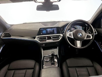 Used BMW 3 Series 2021 for sale - 76209427: Photo