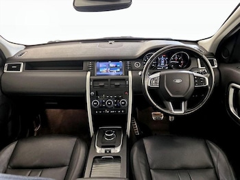 Used Land Rover Discovery Sport 2017 for sale - 76494505: Photo