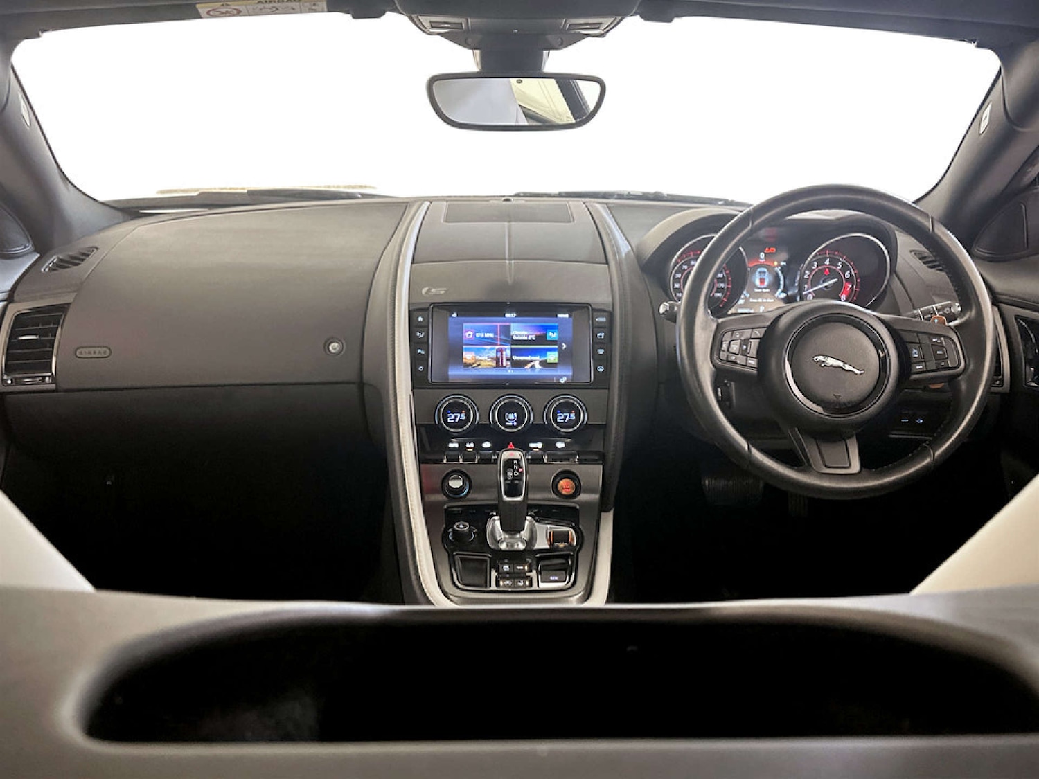 Used Jaguar F-Type 2016 for sale - 77185095: Photo 3