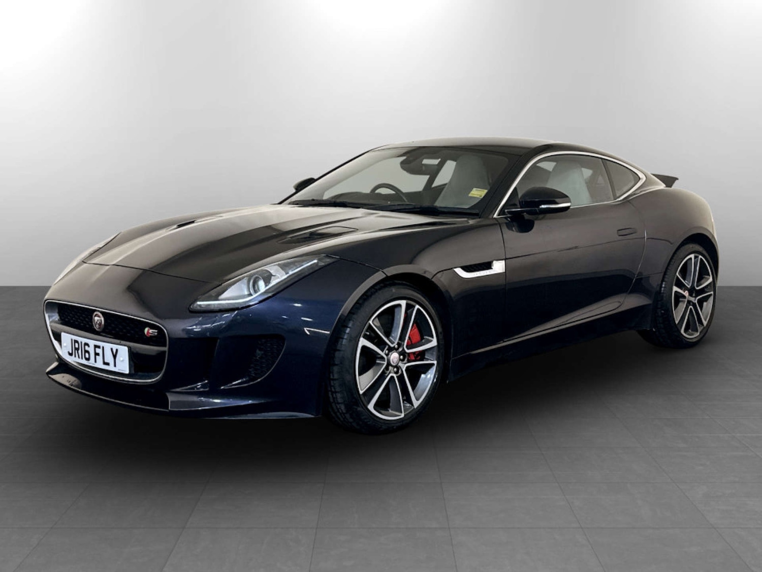 Used Jaguar F-Type 2016 for sale - 77185095: Photo 6