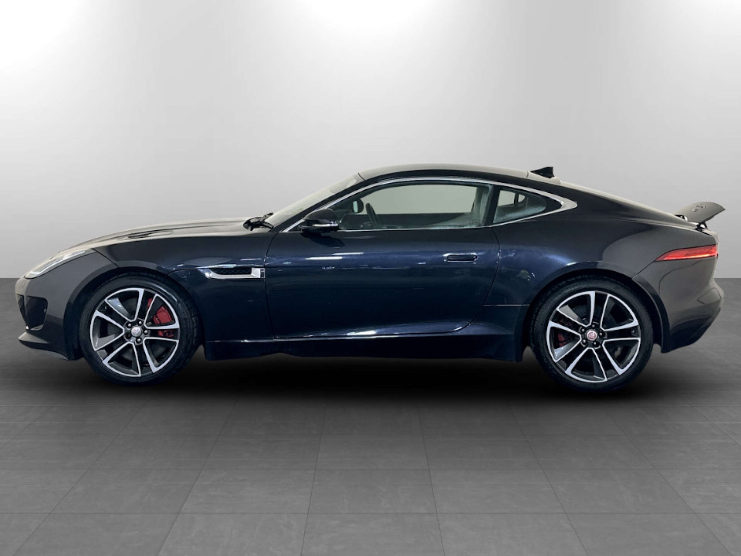 Used Jaguar F-Type 2016 for sale - 77185095: Photo 7