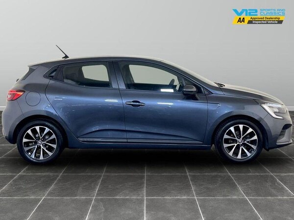 Used Renault Clio 2022 for sale - 76209347: Photo 11