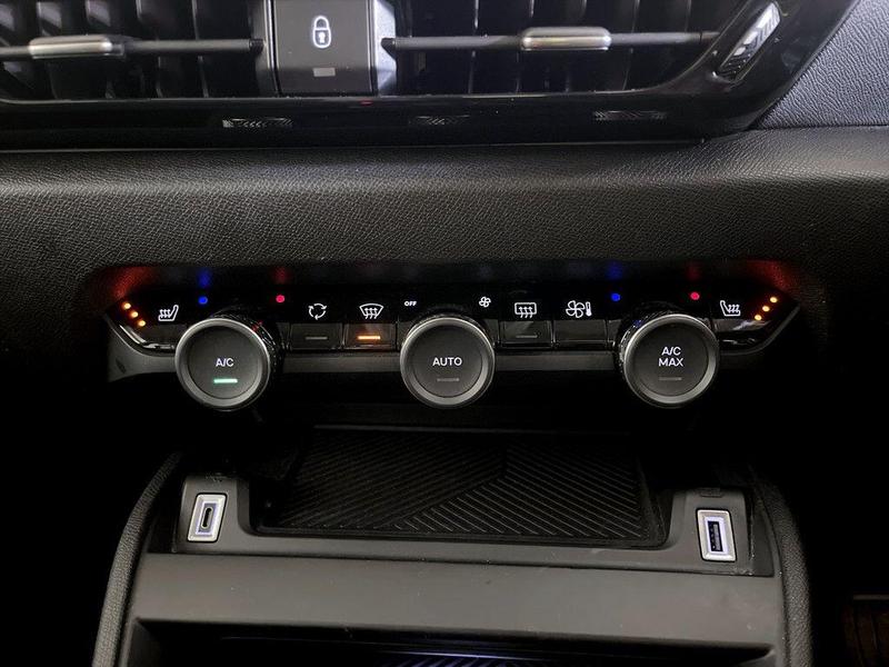 Used Citroen C4 2023 for sale - 76534459: Photo 25