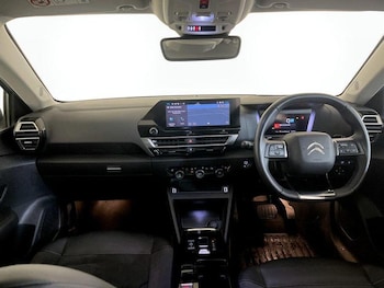 Used Citroen C4 2023 for sale - 76534459: Photo