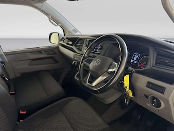 Used Volkswagen Transporter 2022 for sale - 79640278: Photo