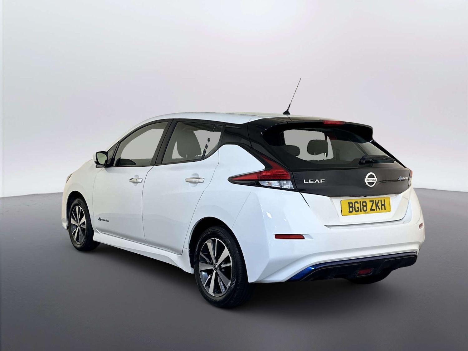 Used Nissan Leaf 2018 for sale - 78083446: Photo 8