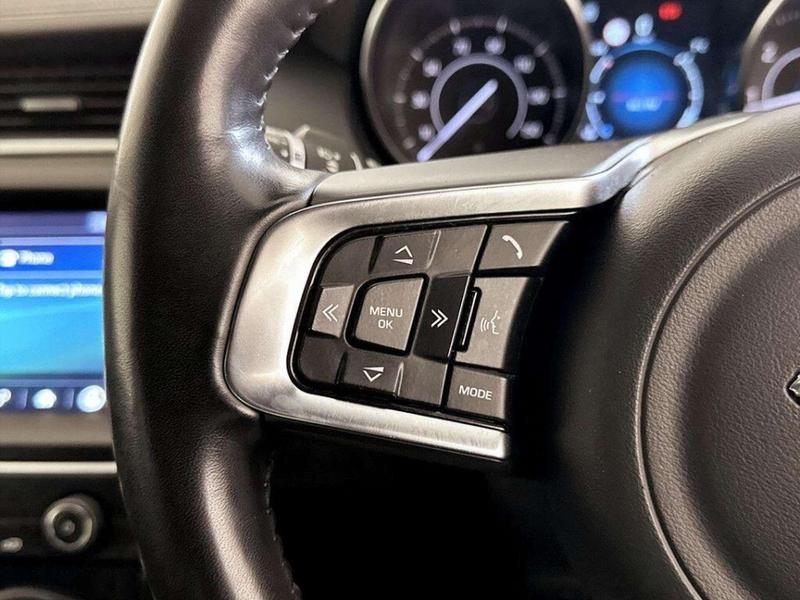 Used Jaguar E-Pace 2018 for sale - 76882532: Photo 17