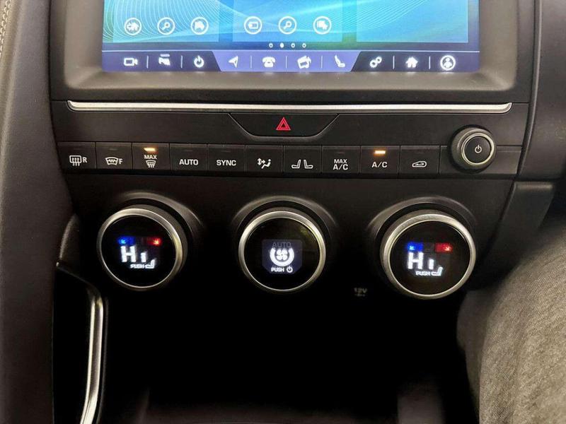 Used Jaguar E-Pace 2018 for sale - 76882532: Photo 25