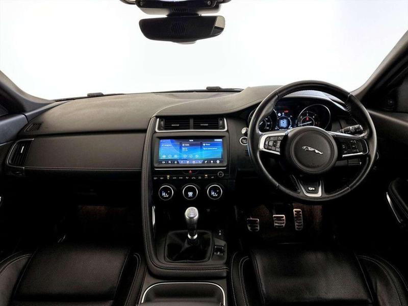 Used Jaguar E-Pace 2018 for sale - 76882532: Photo 3