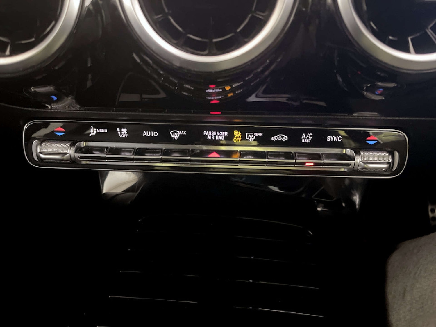 Used Mercedes-Benz CLA 2020 for sale - 77187821: Photo 24