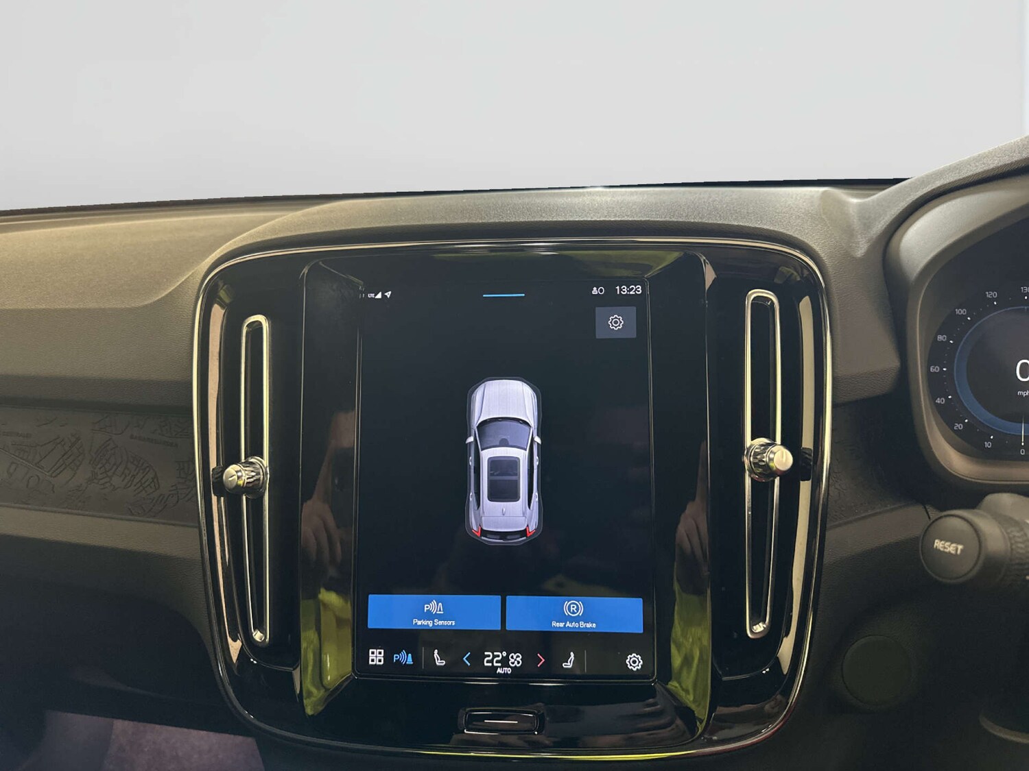 Used Volvo XC40 2024 for sale - 77917740: Photo 20