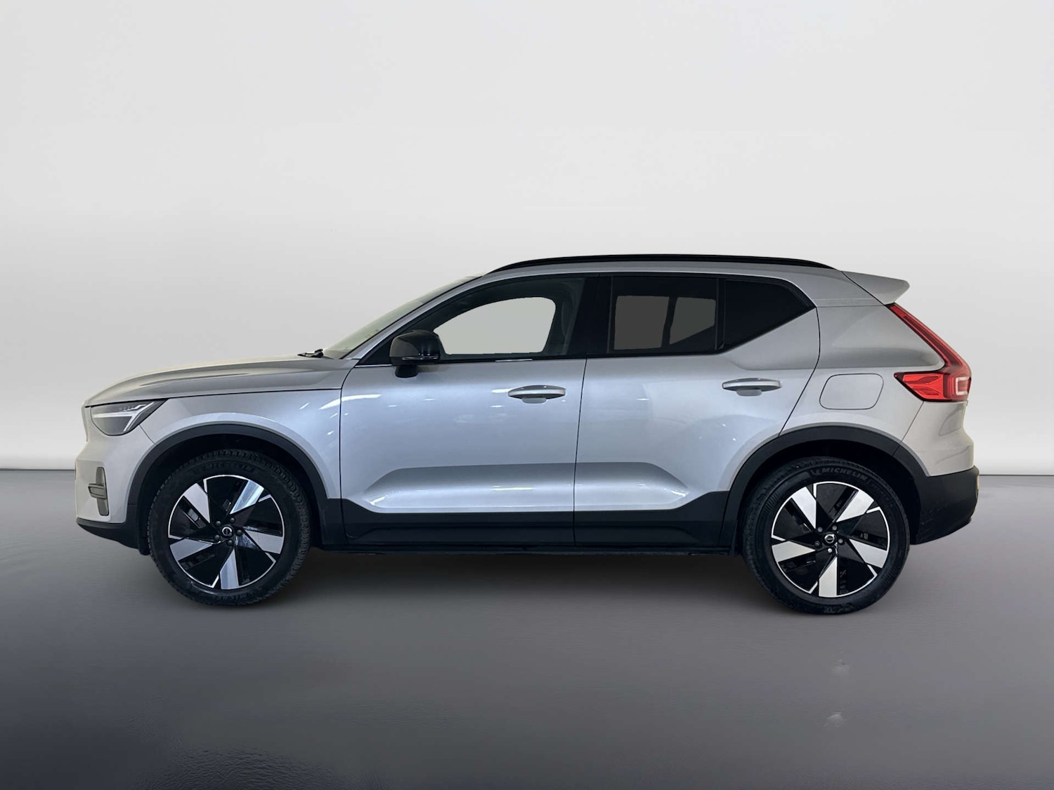 Used Volvo XC40 2024 for sale - 77917740: Photo 7