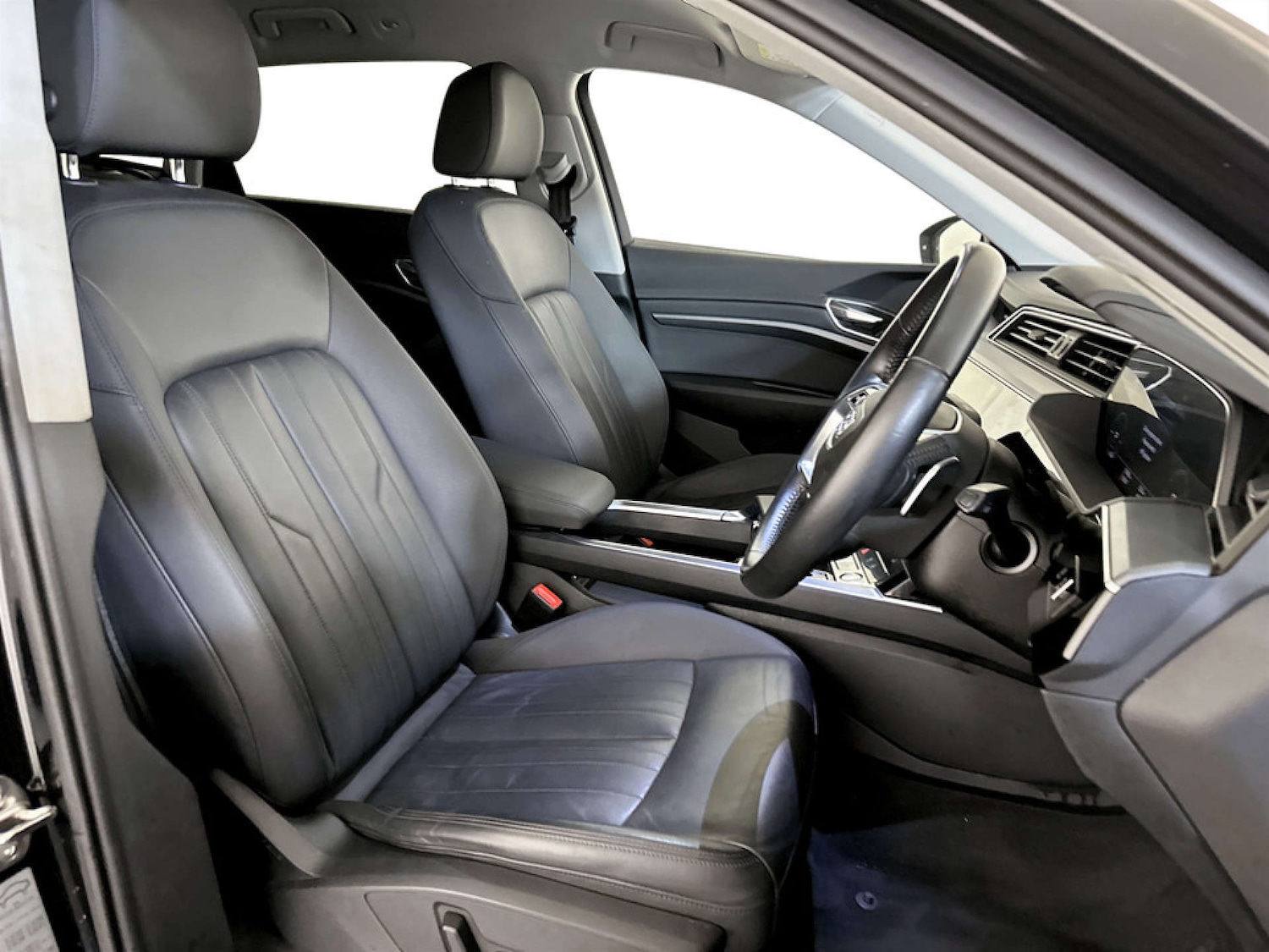 Used Audi e-tron 2020 for sale - 77523438: Photo 12