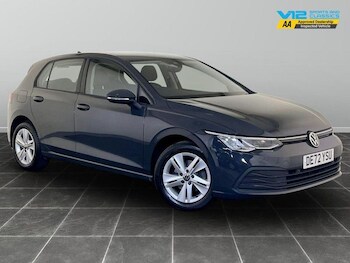 Volkswagen - Golf