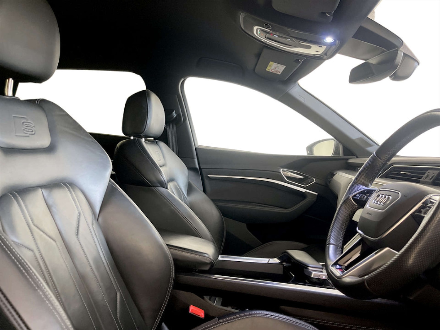 Used Audi e-tron 2022 for sale - 77618861: Photo 13