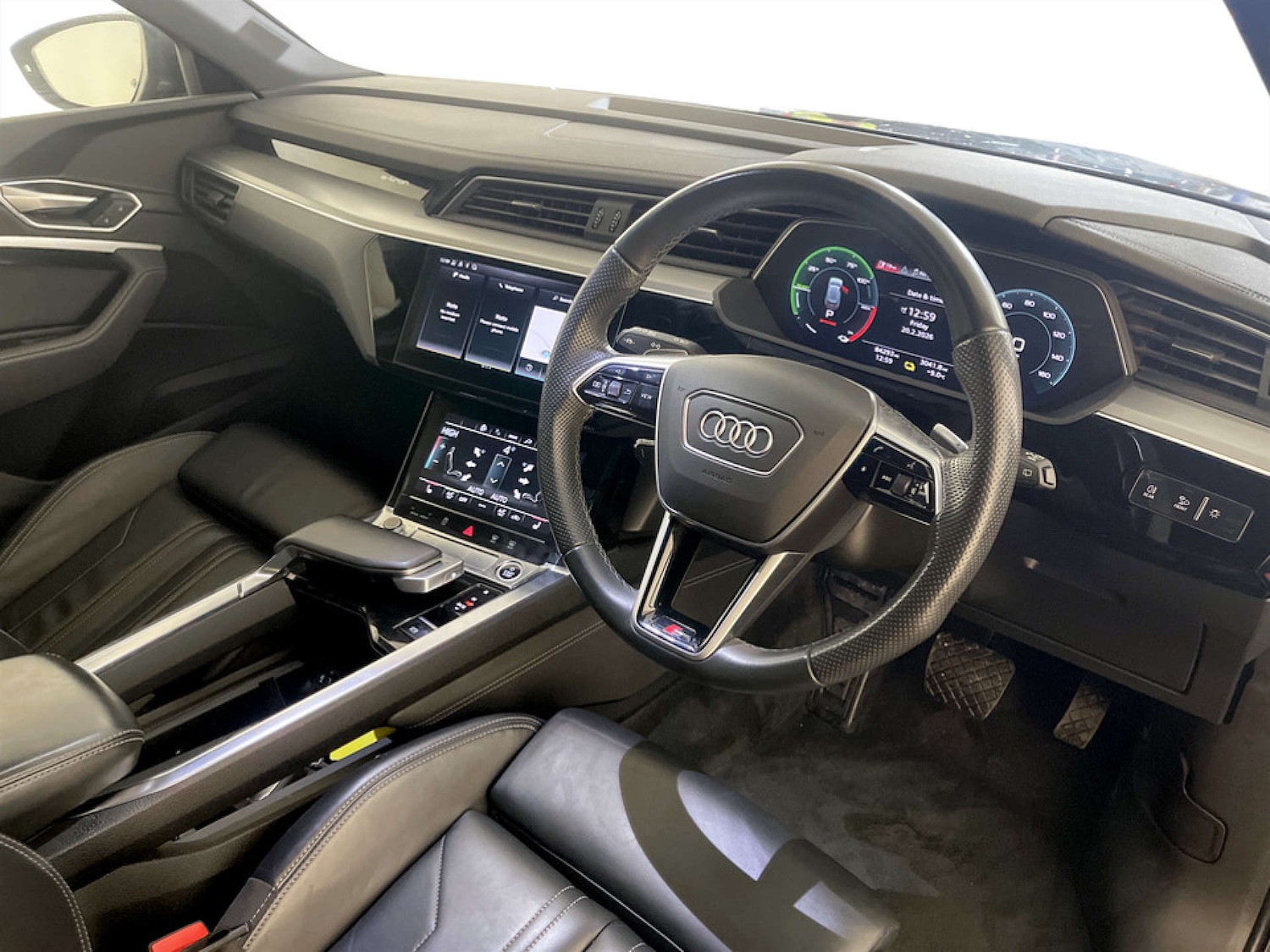 Used Audi e-tron 2022 for sale - 77618861: Photo 15