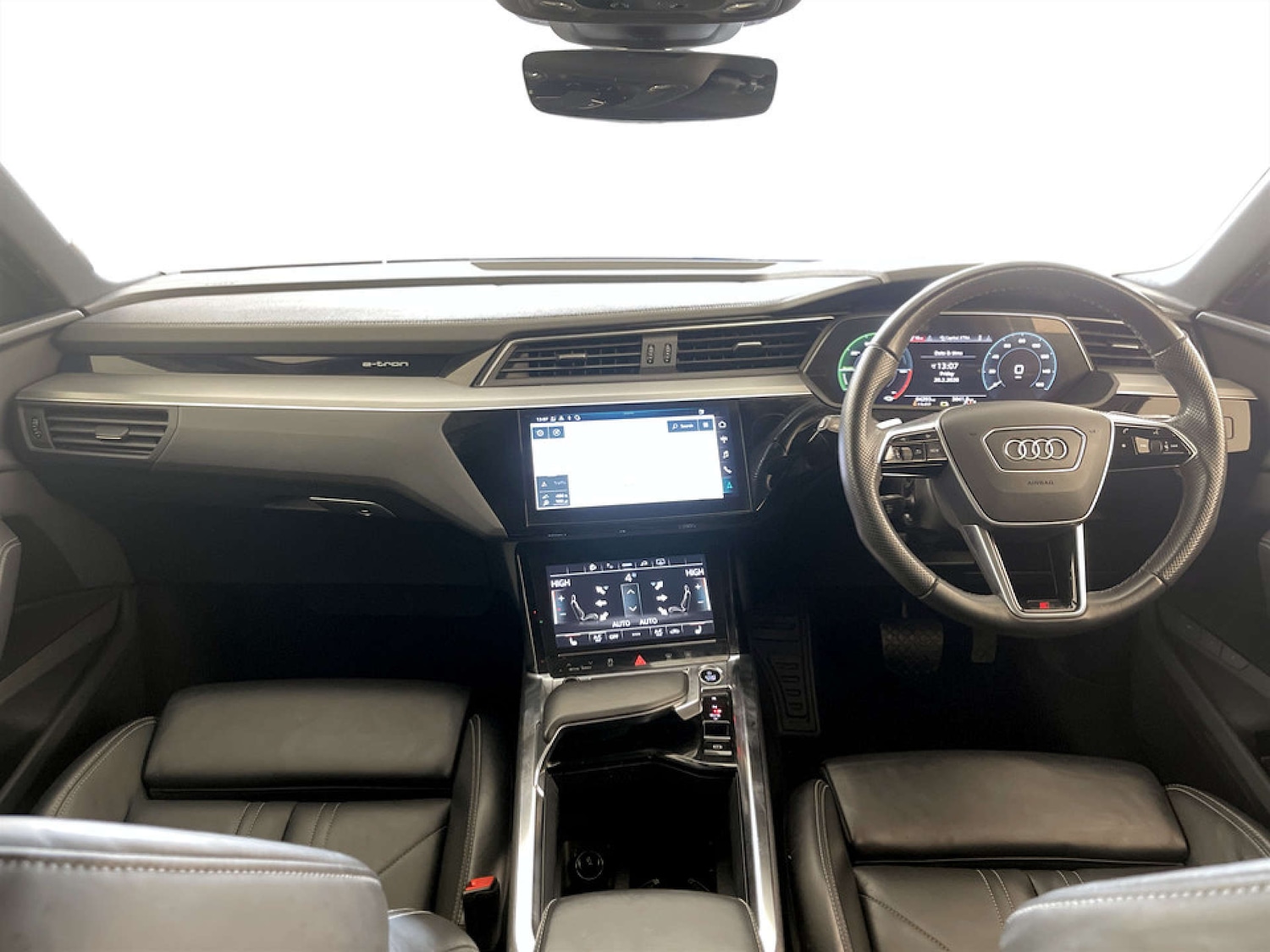 Used Audi e-tron 2022 for sale - 77618861: Photo 3