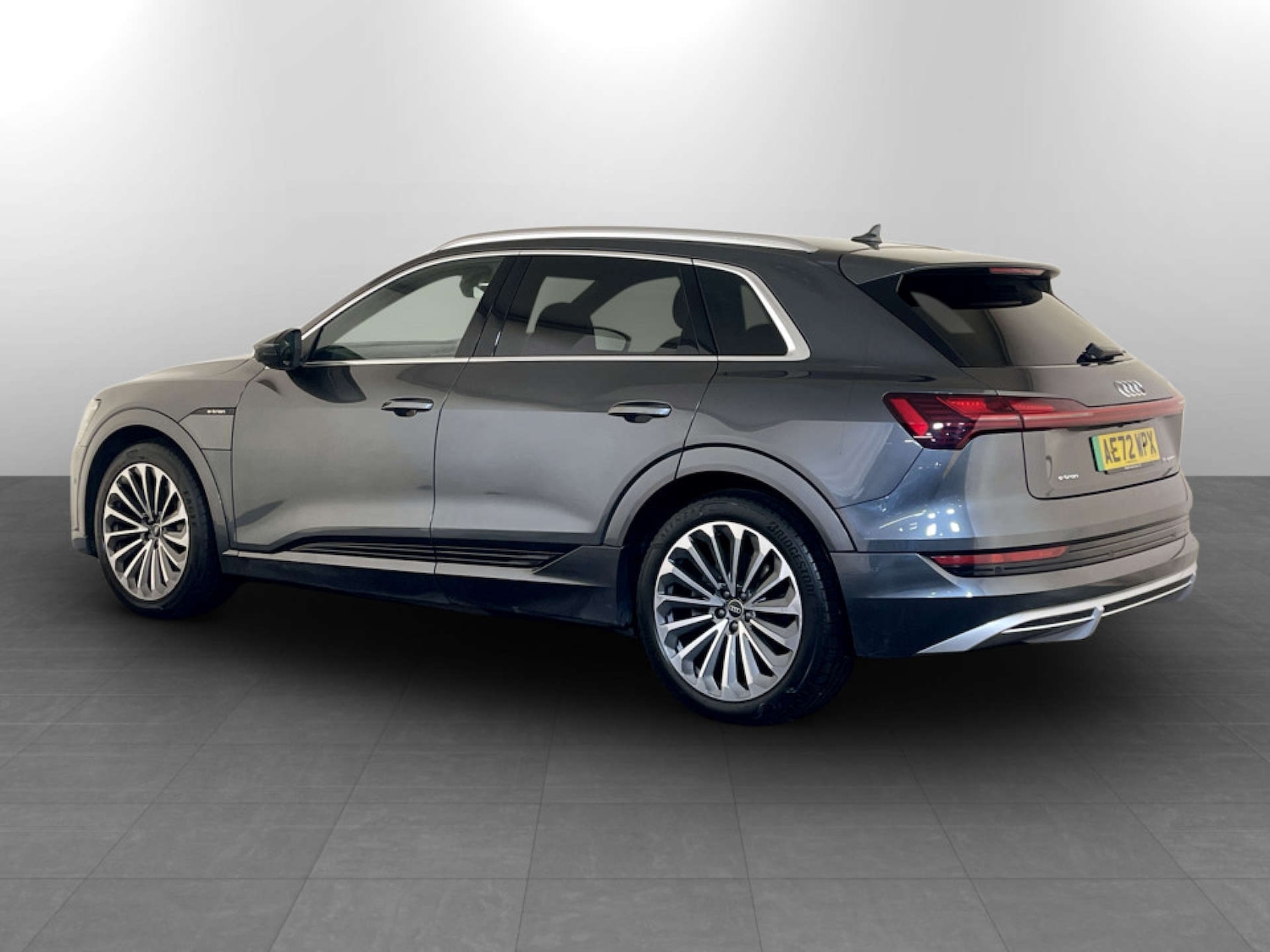 Used Audi e-tron 2022 for sale - 77618861: Photo 8