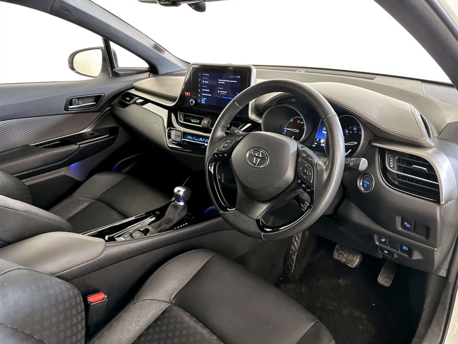 Used Toyota C-HR 2023 for sale - 77185215: Photo 17