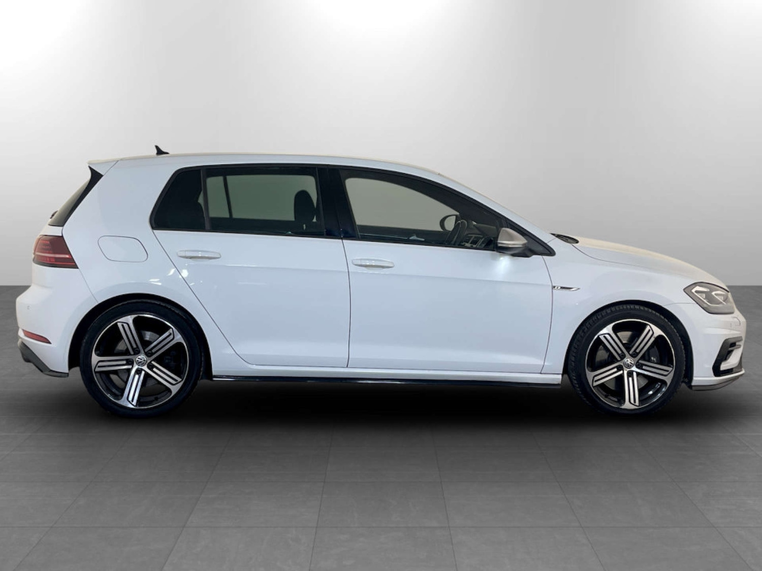 Used Volkswagen Golf 2018 for sale - 77422862: Photo 11