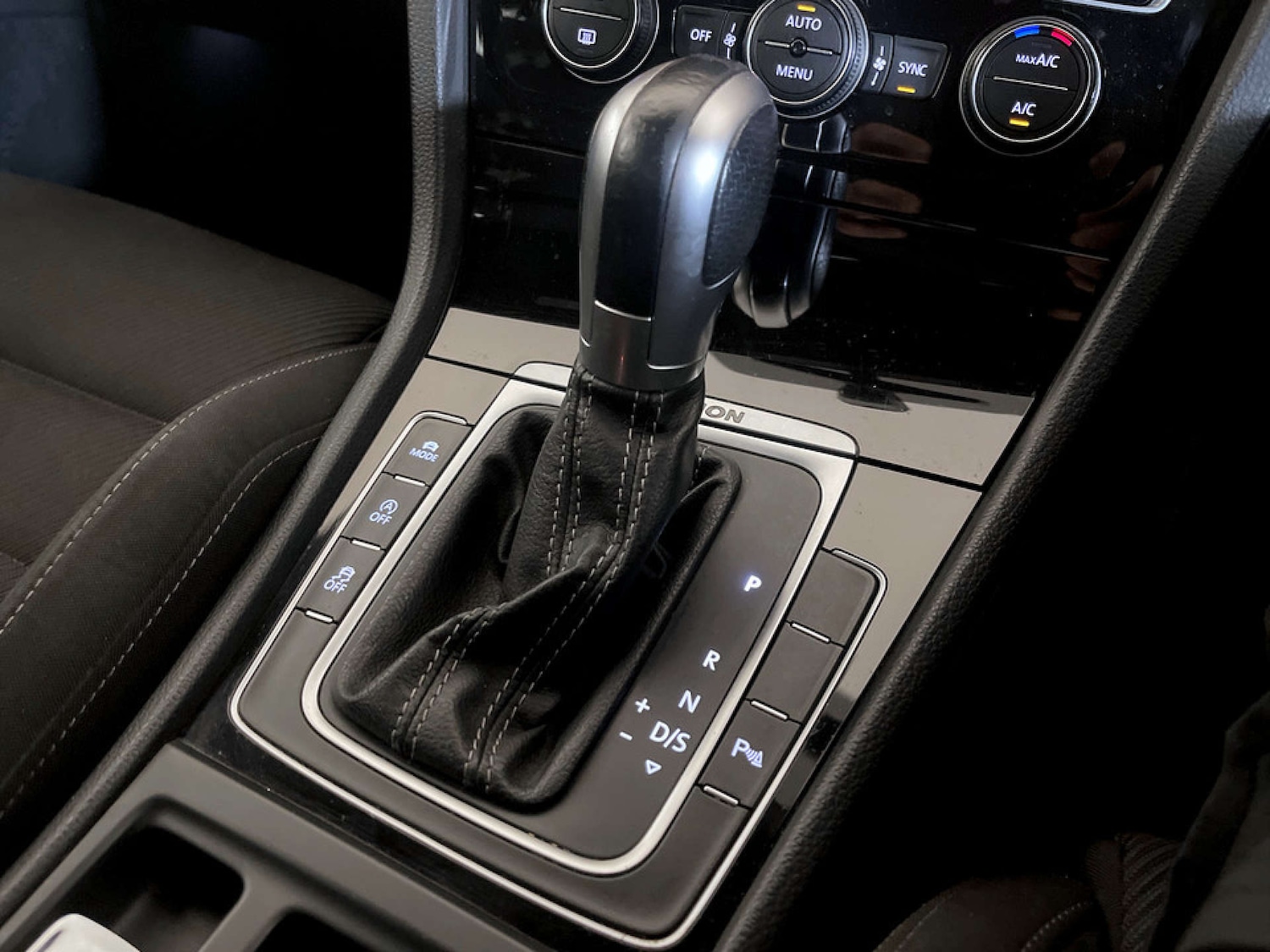 Used Volkswagen Golf 2018 for sale - 77422862: Photo 27