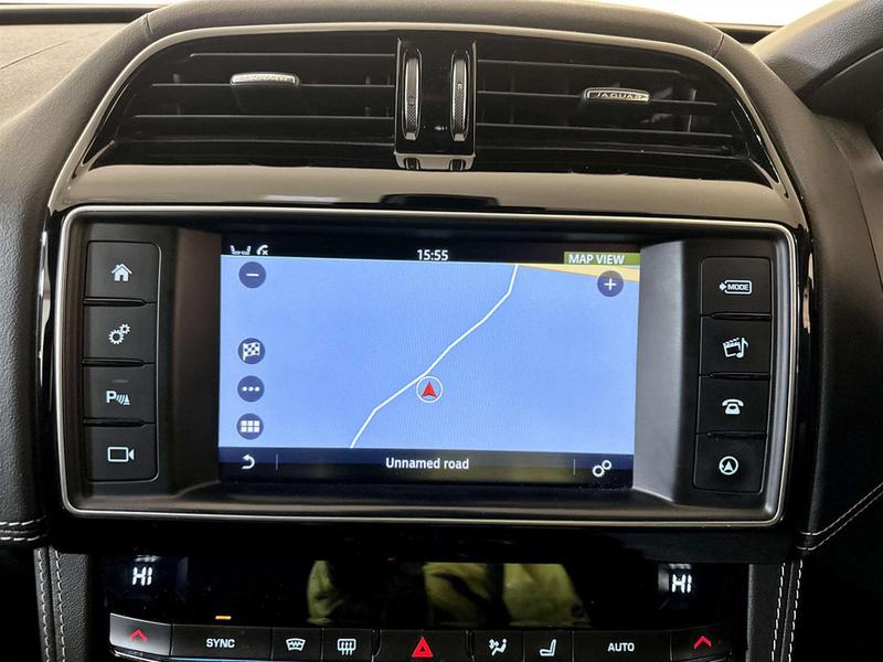 Used Jaguar F-Pace 2018 for sale - 77152168: Photo 21