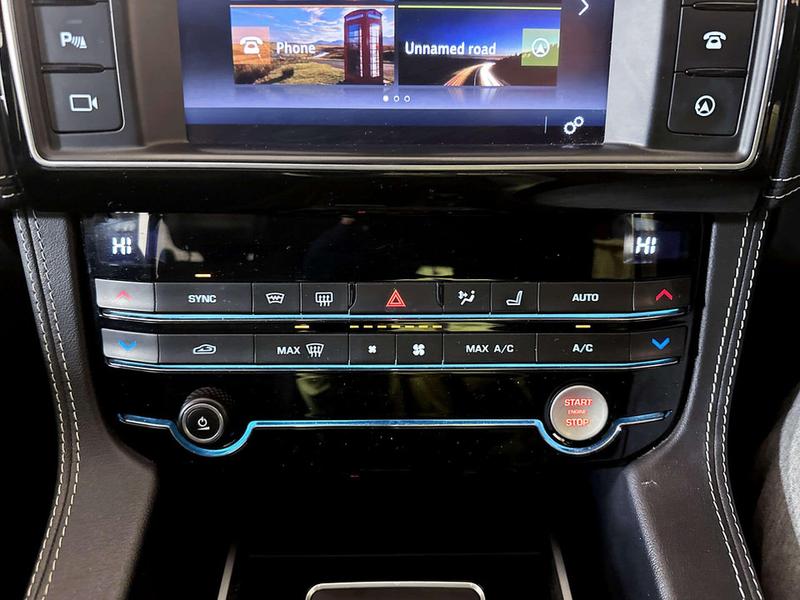 Used Jaguar F-Pace 2018 for sale - 77152168: Photo 24