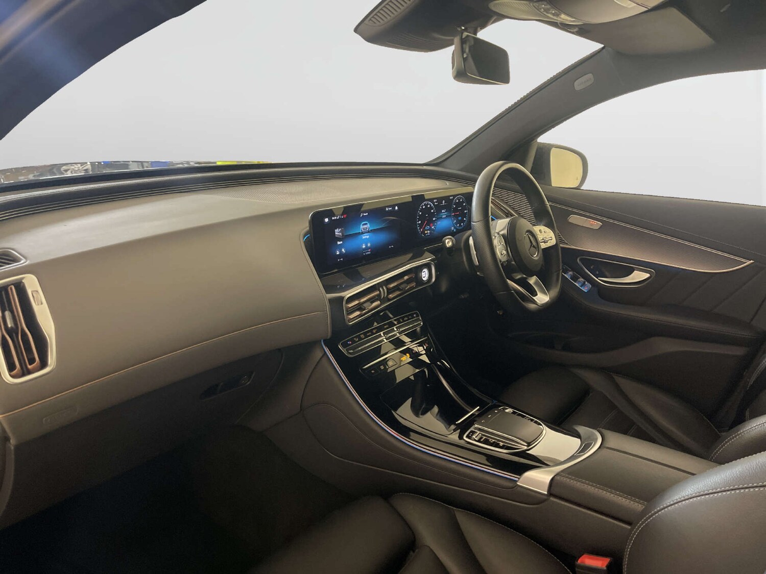 Used Mercedes-Benz EQC 2023 for sale - 77905819: Photo 12