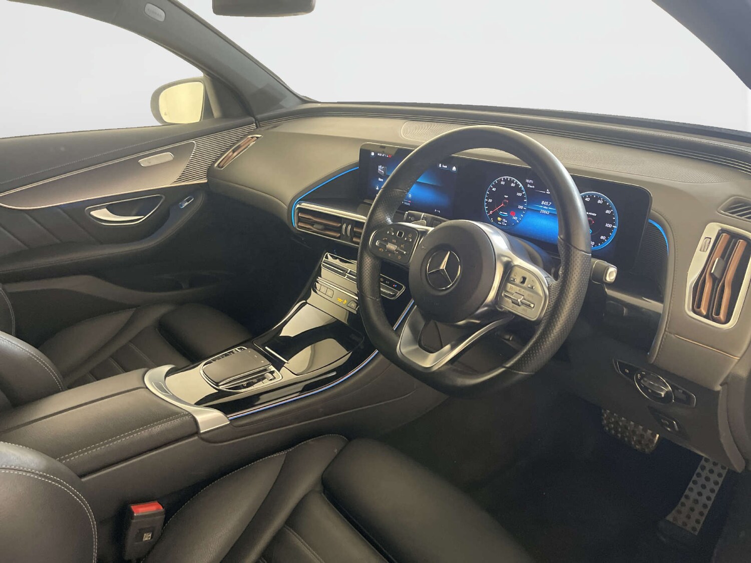 Used Mercedes-Benz EQC 2023 for sale - 77905819: Photo 15