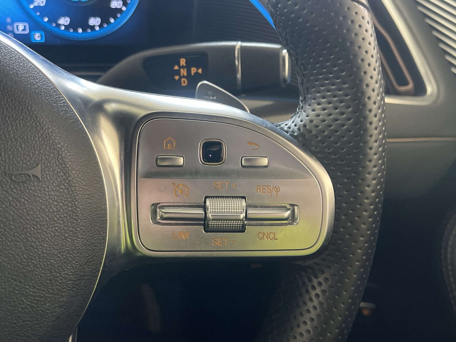 Used Mercedes-Benz EQC 2023 for sale - 77905819: Photo 19