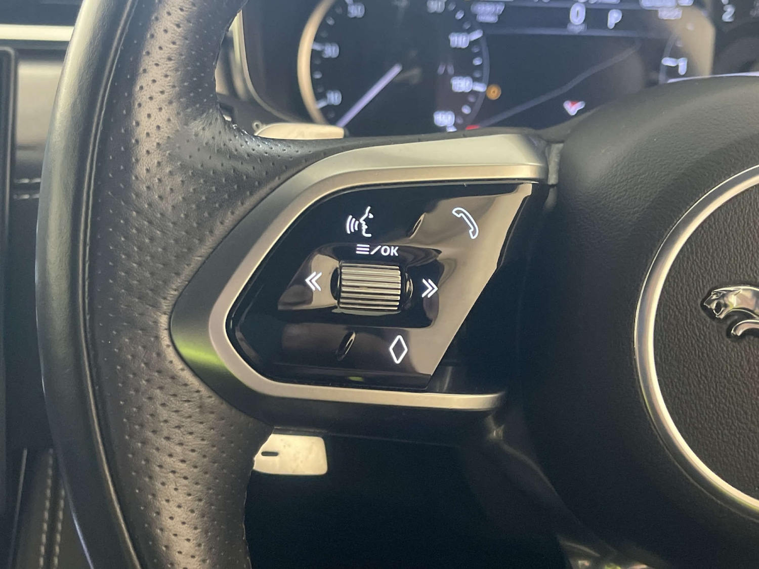 Used Jaguar F-Pace 2021 for sale - 77877324: Photo 18