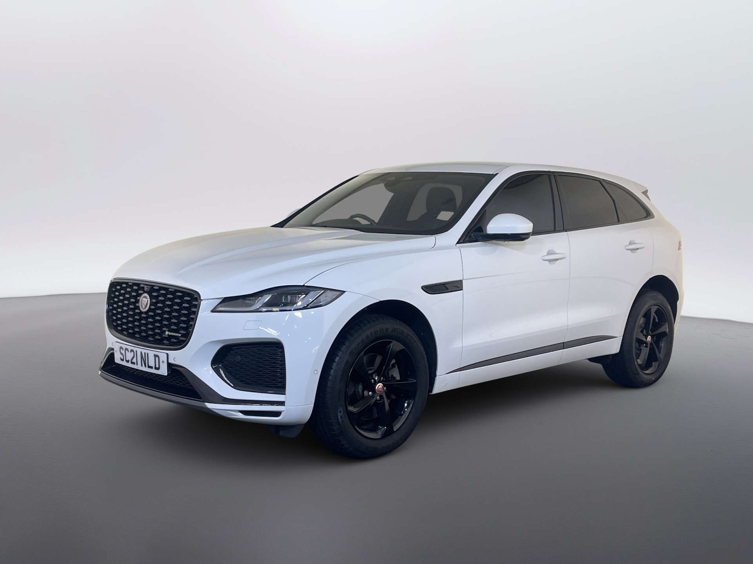 Used Jaguar F-Pace 2021 for sale - 77877324: Photo 6