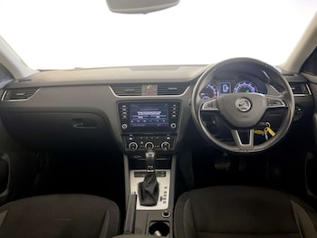 Used Skoda Octavia 2019 for sale - 77297299: Photo