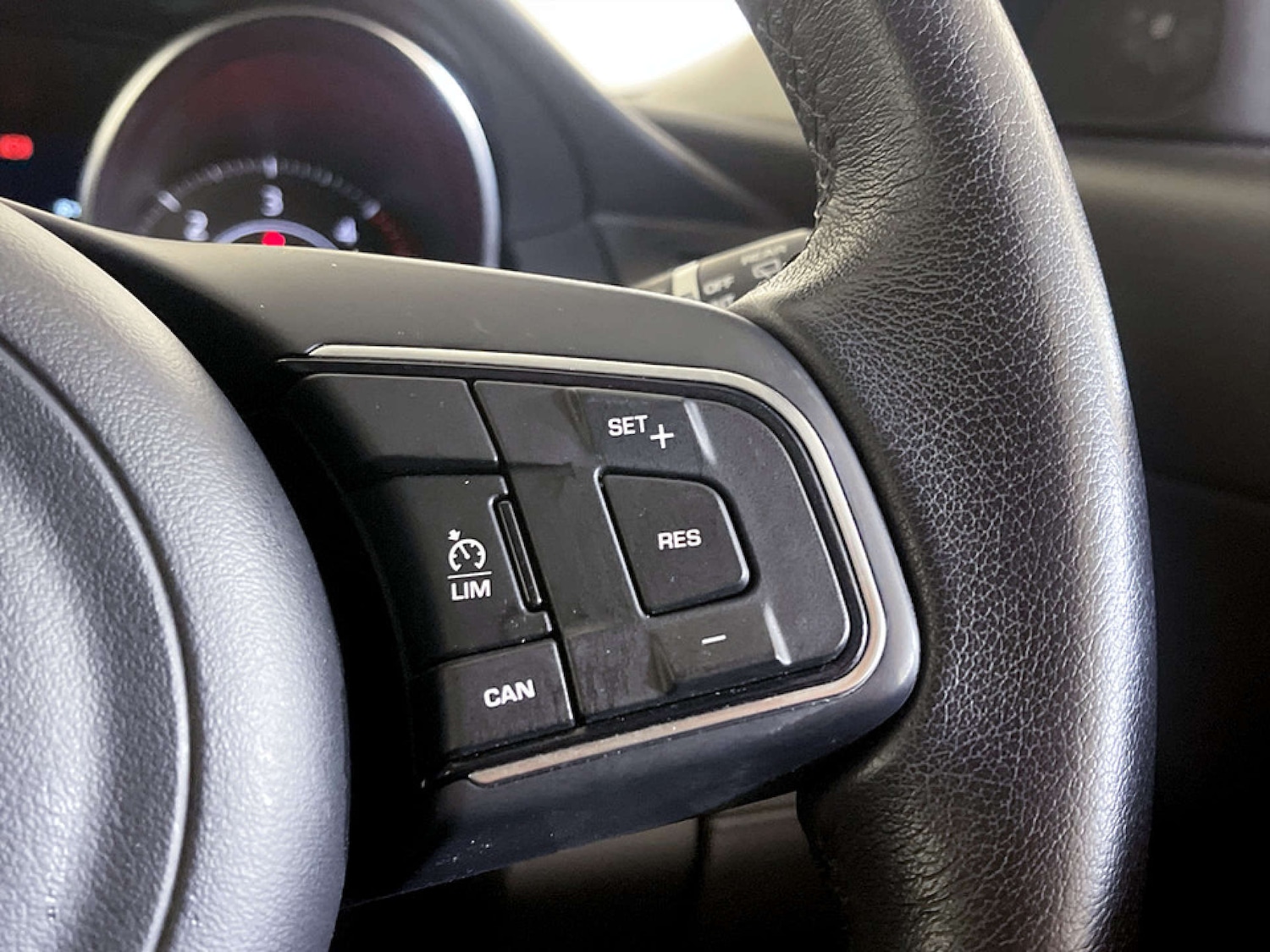 Used Jaguar E-Pace 2019 for sale - 77406142: Photo 16