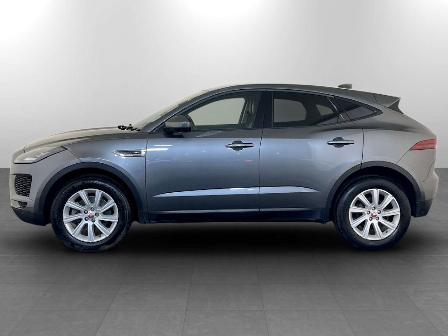 Used Jaguar E-Pace 2019 for sale - 77406142: Photo 7