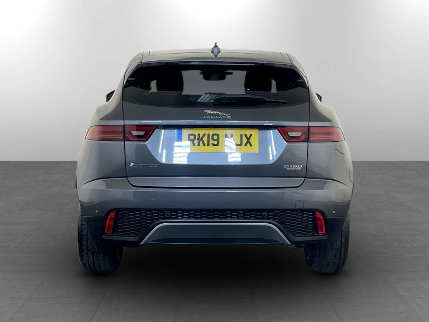 Used Jaguar E-Pace 2019 for sale - 77406142: Photo 9