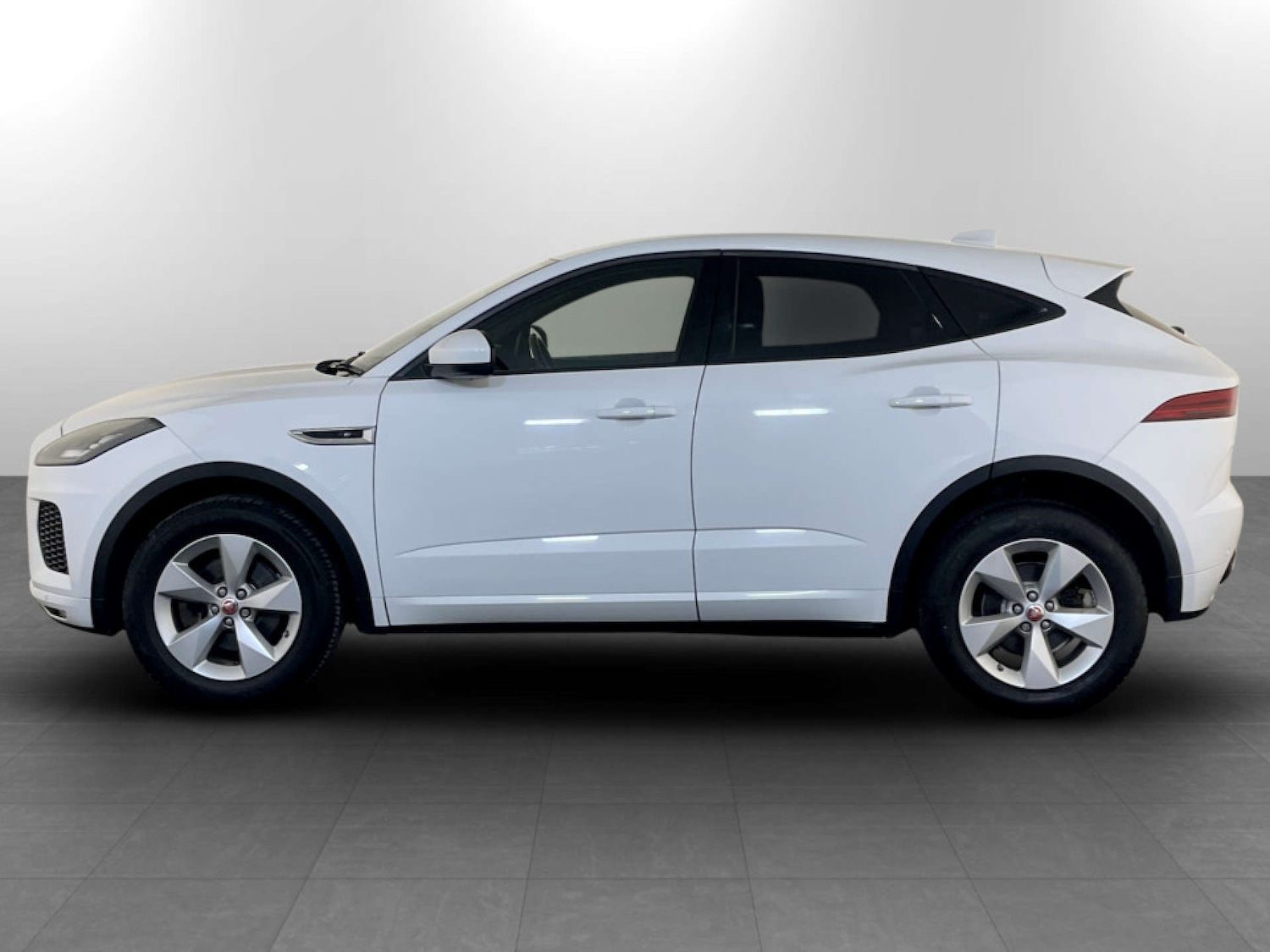 Used Jaguar E-Pace 2018 for sale - 77745608: Photo 7