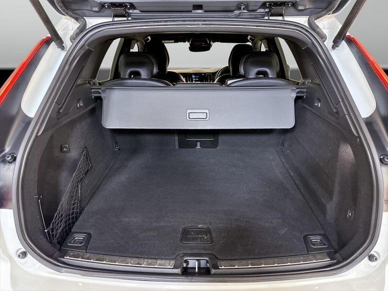 Used Volvo XC60 2018 for sale - 76706070: Photo 15