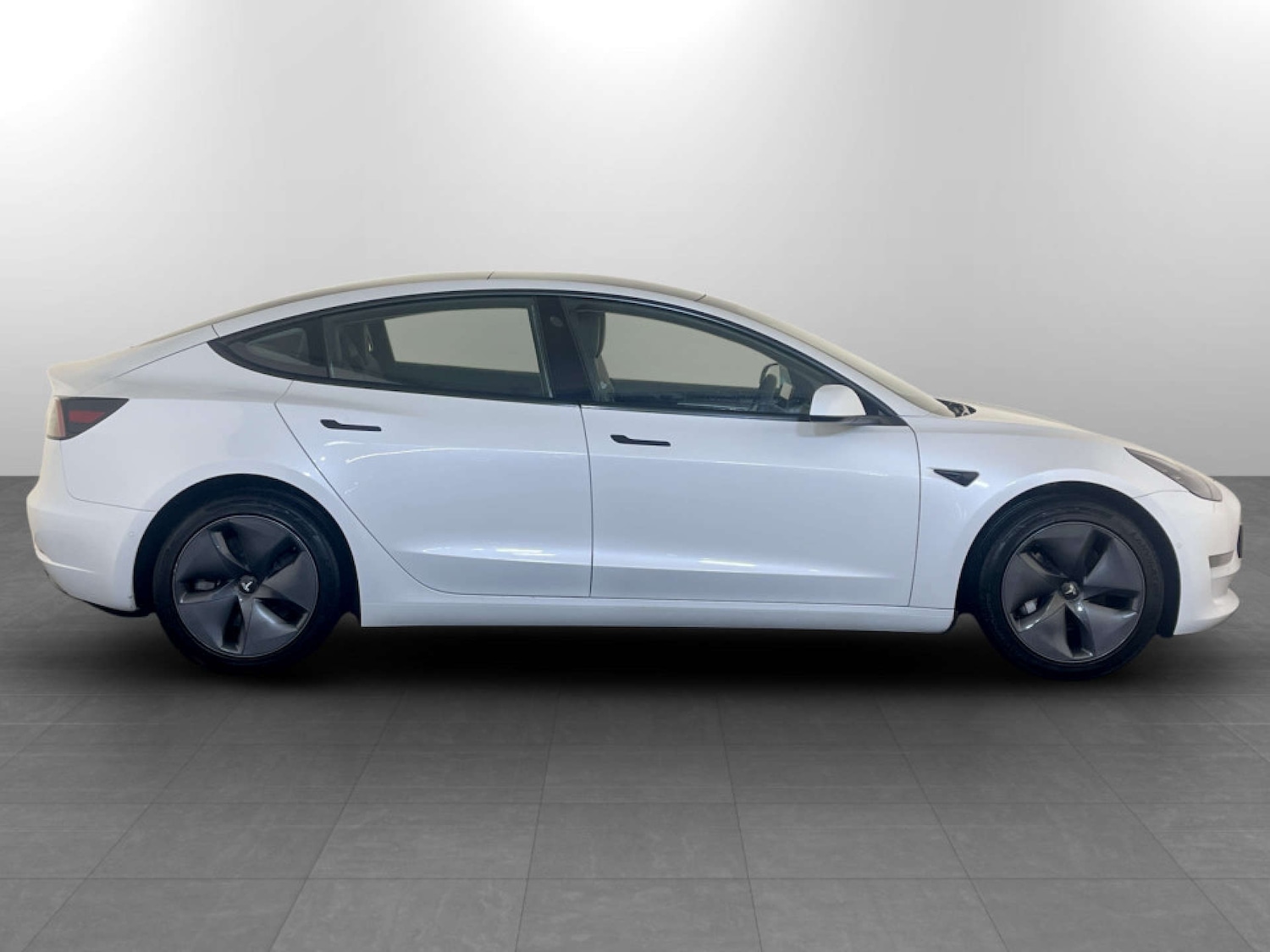 Used Tesla Model 3 2021 for sale - 77185073: Photo 11
