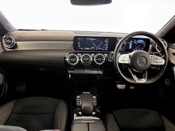 Used Mercedes-Benz CLA 2023 for sale - 76168312: Photo 3