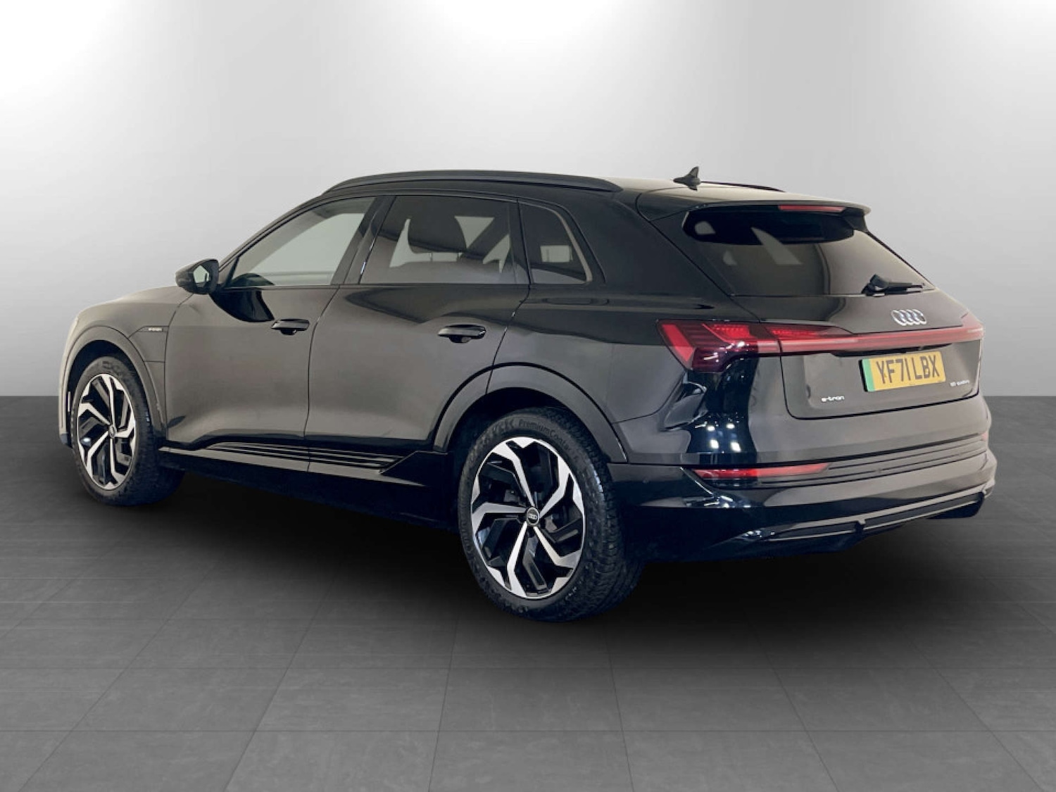 Used Audi e-tron 2021 for sale - 77277604: Photo 8