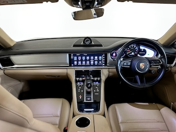 Used Porsche Panamera 2021 for sale - 75641353: Photo