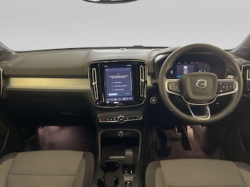 Used Volvo XC40 2023 for sale - 79090408: Photo
