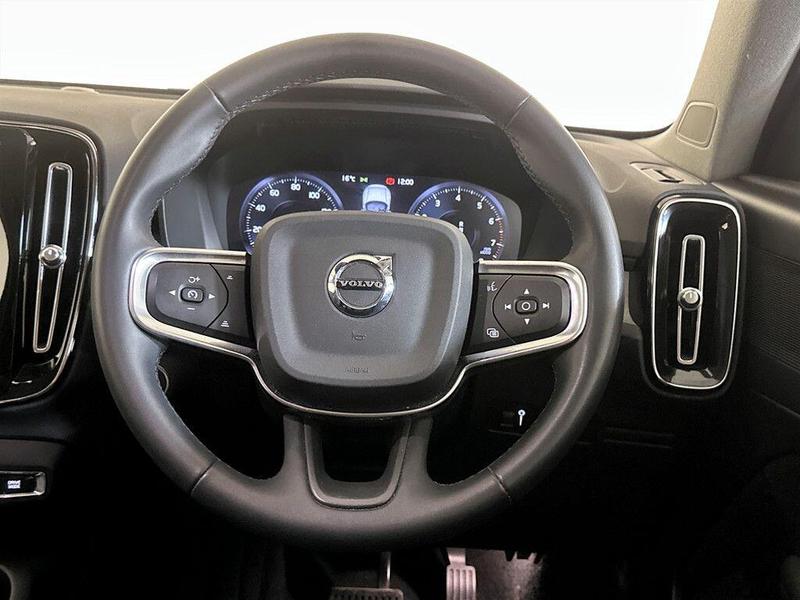 Used Volvo XC40 2021 for sale - 76494688: Photo 16